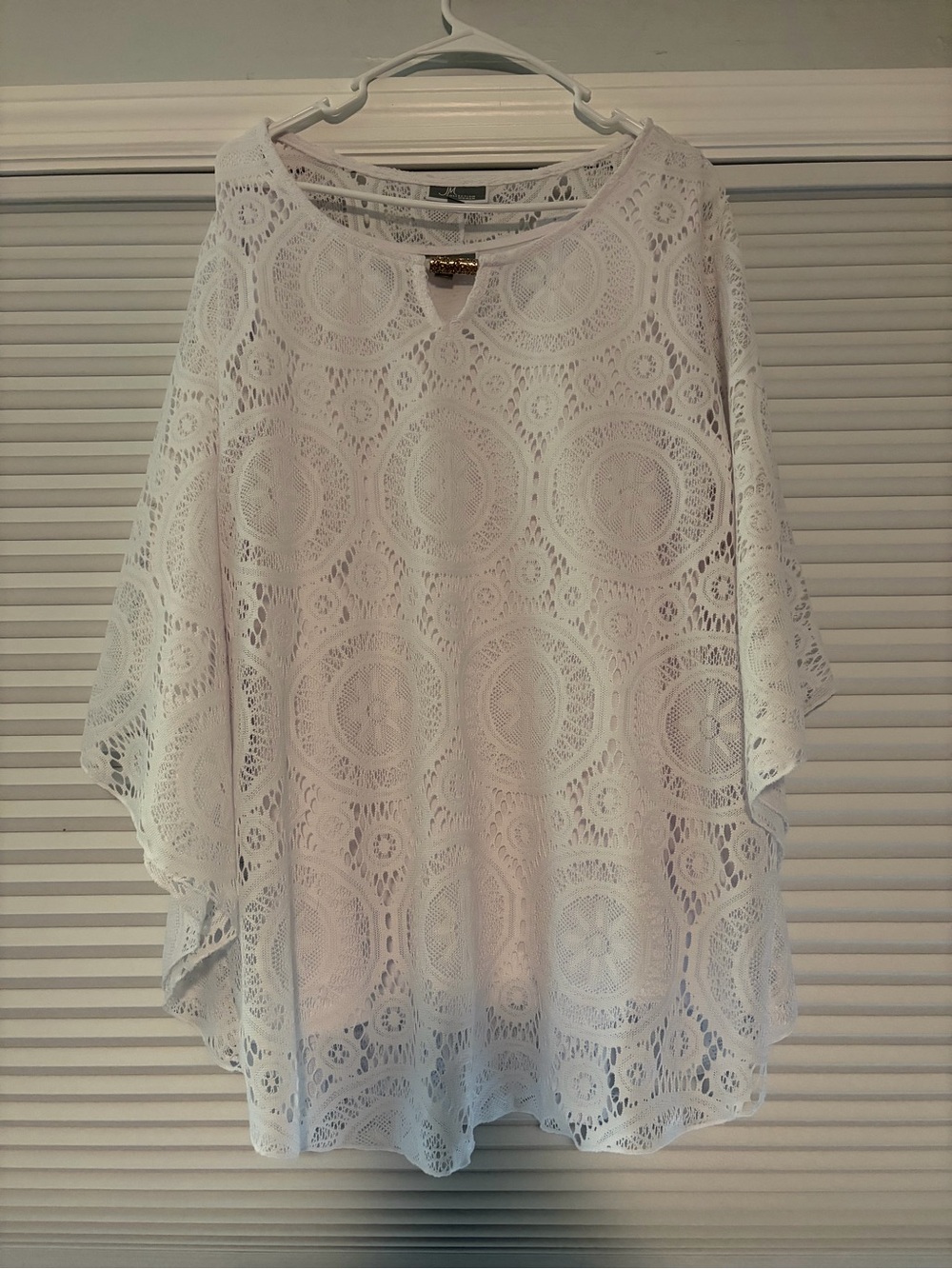 JM Collection White Crochet Lace Tunic Top